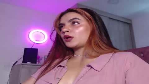 Zoee online show from June 2026 01:12:02 AM