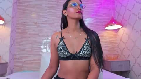 ZoeeSmitth online show from February 2026 11:52:01 AM