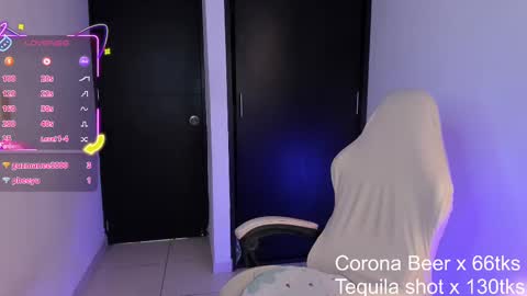 Snapshot of zoeesonniee chatting on September 2025 03:57:01 PM Ask me. online show from September 2025 03:57:01 PM