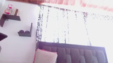 Snapshot of zoemi chatting on June 2026 06:24:02 PM zoemi online show from June 2026 06:24:02 PM