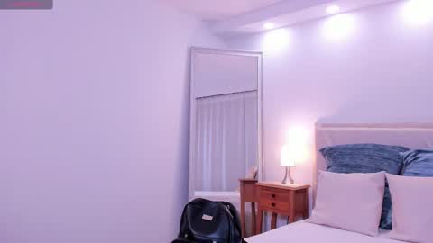 Zoes online show from January 2025 11:11:02 AM