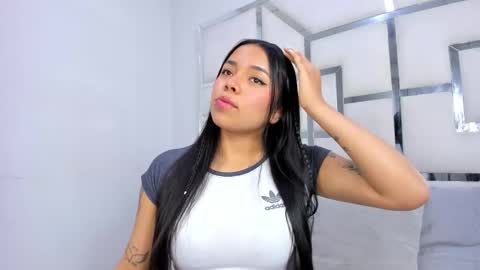 ZoeSwam online show from November 2025 11:38:02 AM