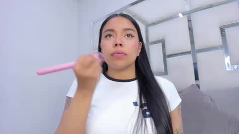 ZoeSwam online show from December 2025 12:56:01 PM