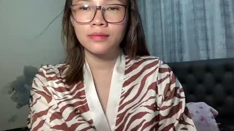 zoey_foryou online show from October 2025 01:39:01 AM