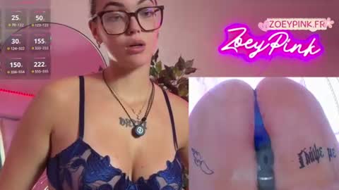 Snapshot of zoeythepinkmask chatting on June 2026 07:14:02 AM Zoey online show from June 2026 07:14:02 AM