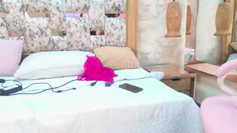 zoley  online show from January 2026 03:01:02 AM