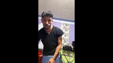 Snapshot of zoliv385 chatting on January 2026 05:49:02 PM Sexy boy29 online show from January 2026 05:49:02 PM