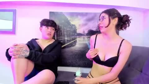 Snapshot of zooble_28 chatting on June 2026 01:56:02 PM Nick And Mia online show from June 2026 01:56:02 PM