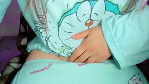 Snapshot of zooeybelair chatting on January 2025 09:51:02 AM Alicie online show from January 2025 09:51:02 AM