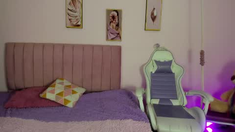 Zoe online show from April 2026 12:08:02 PM