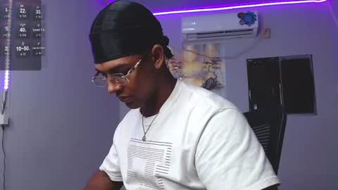 Snapshot of zoriel_derox chatting on July 2026 02:23:02 PM Zoriel online show from July 2026 02:23:02 PM