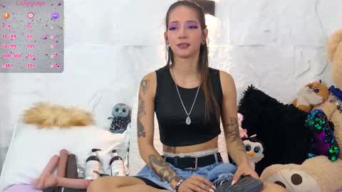 Violeta online show from September 2025 01:00:02 PM