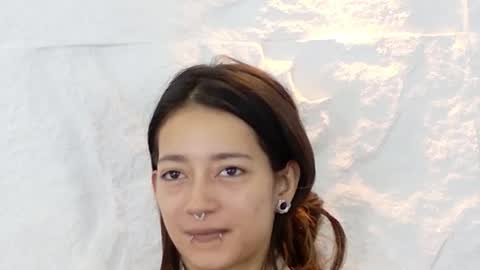 Violeta online show from November 2025 12:13:01 PM