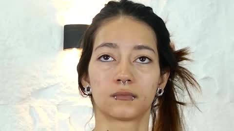 Violeta online show from November 2025 12:22:01 PM