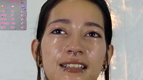 Violeta online show from November 2025 11:54:02 AM