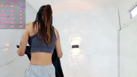 Violeta online show from December 2025 12:10:01 PM