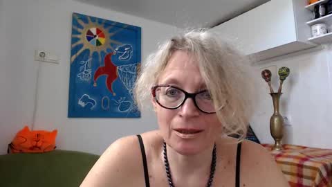 Snapshot of zosya1111 chatting on February 2025 01:10:01 PM Zosya1111 online show from February 2025 01:10:01 PM