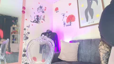 Snapshot of zully_green chatting on June 2026 04:03:02 AM zully_green online show from June 2026 04:03:02 AM