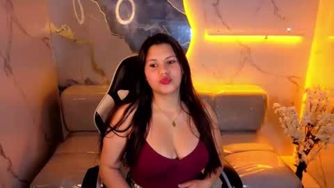 Snapshot of zuri_tp chatting on August 2026 03:14:01 PM Zuri online show from August 2026 03:14:01 PM