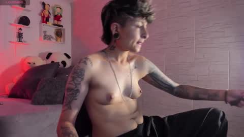 Snapshot of zuryramirez_ chatting on October 2025 07:26:01 PM Zury Ramirez online show from October 2025 07:26:01 PM