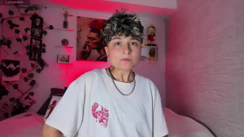 Snapshot of zuryramirez_ chatting on October 2025 09:42:01 PM Zury Ramirez online show from October 2025 09:42:01 PM