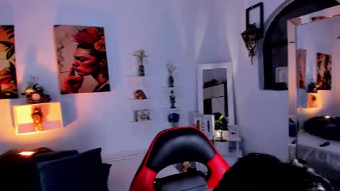 Snapshot of zuryramirez_ chatting on December 2025 09:52:02 PM Zury Ramirez online show from December 2025 09:52:02 PM