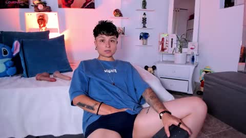 Snapshot of zuryramirez_ chatting on December 2025 09:11:02 PM Zury Ramirez online show from December 2025 09:11:02 PM