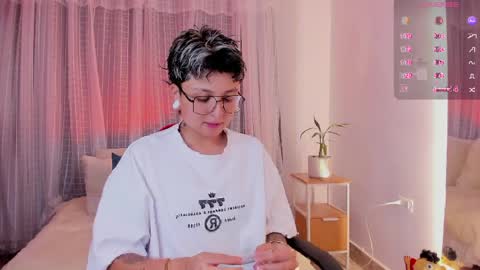 Zury Ramirez online show from April 2026 11:24:02 PM