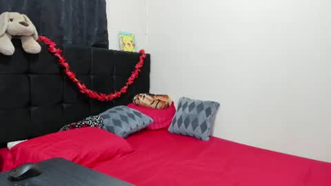 Snapshot of zusan_king_ chatting on June 2026 12:42:01 AM Im Zusan My schedule is from 1030pm to 430 am colombian time online show from June 2026 12:42:01 AM