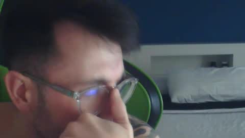 zusta10 online show from November 2025 01:44:02 PM