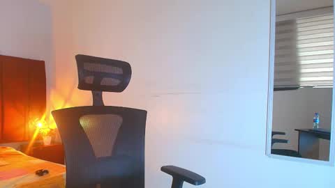 Zuzana21 online show from September 2025 12:43:02 PM