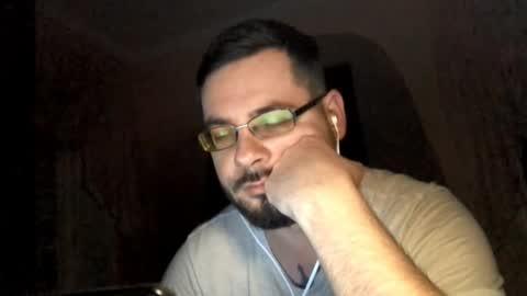 Snapshot of zyqrael chatting on April 2026 08:20:01 PM Vlad online show from April 2026 08:20:01 PM