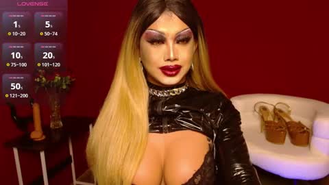 zyradom online show from December 2025 06:05:02 PM