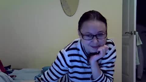 Zyuhre online show from October 2025 01:05:02 AM