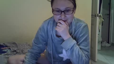 Zyuhre online show from December 2025 02:11:01 PM