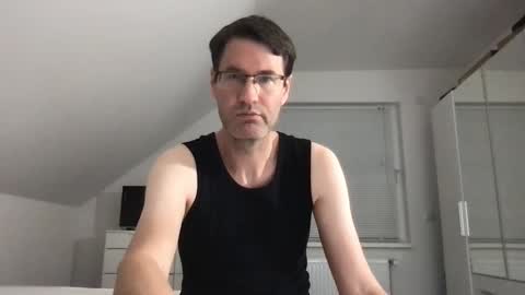 Snapshot of zzz123_cam chatting on September 2025 03:24:02 PM zzz123_cam online show from September 2025 03:24:02 PM