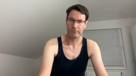 zzz123_cam online show from July 2026 02:43:01 PM