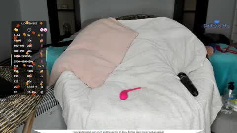 Miss Carla online show from October 2025 10:00:02 AM