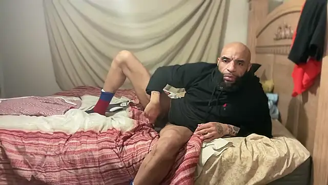 Snapshot of ANAKONDA_KIING chatting on January 2026 08:27:02 AM ANAKONDA KIING online show from January 2026 08:27:02 AM