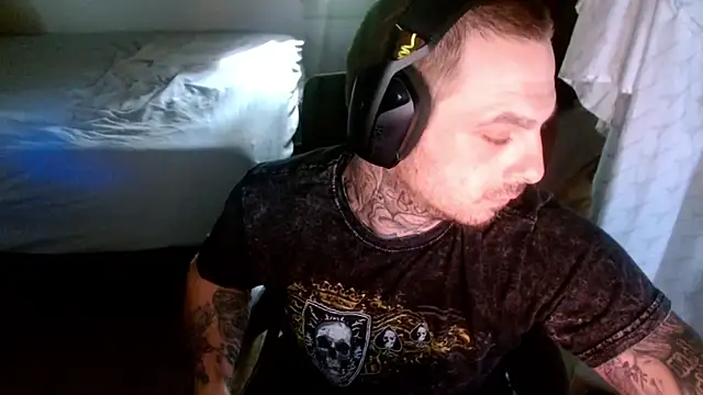 DADDY KANE8--- online show from April 2026 07:30:01 PM