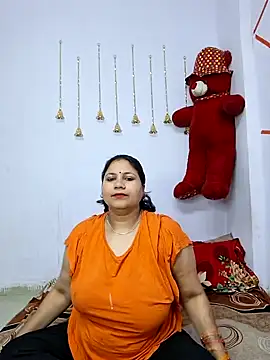 Snapshot of MOM-SUN-COUPLE chatting on February 2025 10:19:01 AM MOM-SUN-COUPLE online show from February 2025 10:19:01 AM