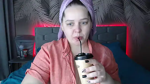 uliastar online show from January 2025 07:15:01 AM