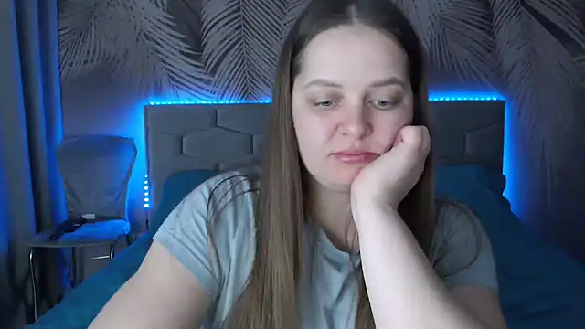 uliastar online show from February 2025 07:06:01 AM