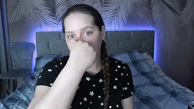 uliastar online show from March 2025 10:11:01 AM