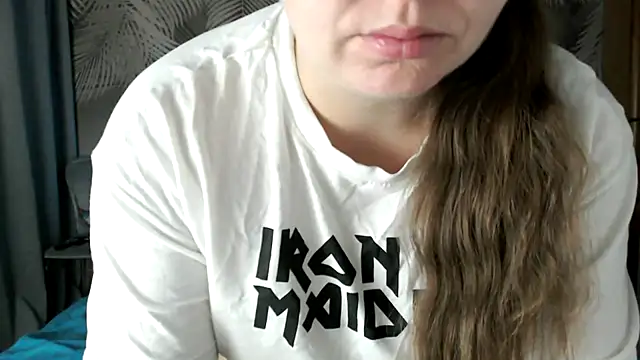 uliastar online show from November 2025 07:19:01 AM