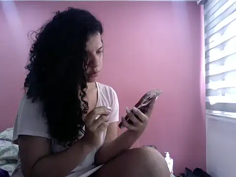 Snapshot of gatubelahot chatting on January 2025 04:40:01 PM gatubelahot online show from January 2025 04:40:01 PM