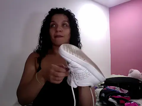 Snapshot of gatubelahot chatting on February 2025 01:34:01 AM gatubelahot online show from February 2025 01:34:01 AM