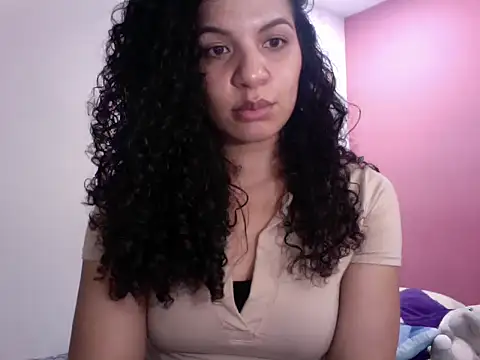 Snapshot of gatubelahot chatting on February 2025 09:57:01 PM gatubelahot online show from February 2025 09:57:01 PM