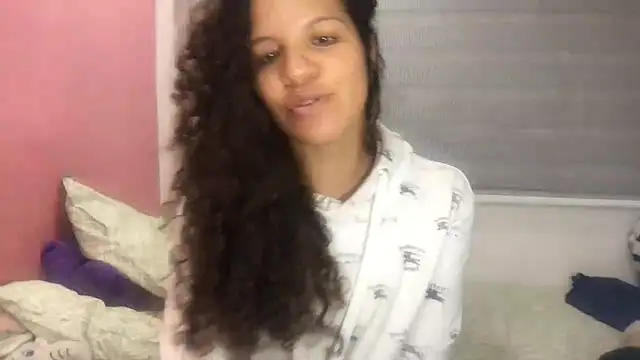 Snapshot of gatubelahot chatting on September 2025 03:42:02 AM gatubelahot online show from September 2025 03:42:02 AM