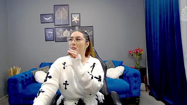 Katewalker  online show from March 2025 06:08:02 PM